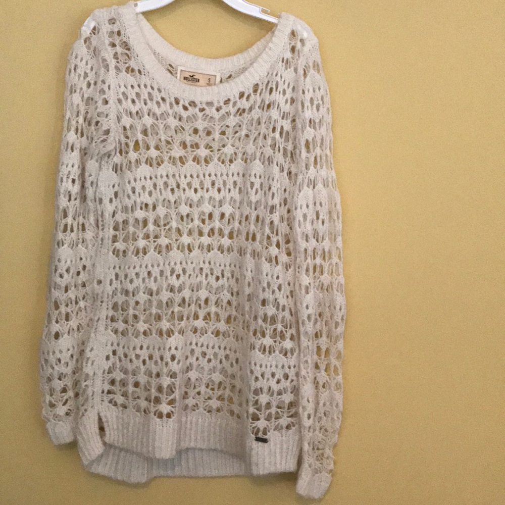 Hollister sweater small